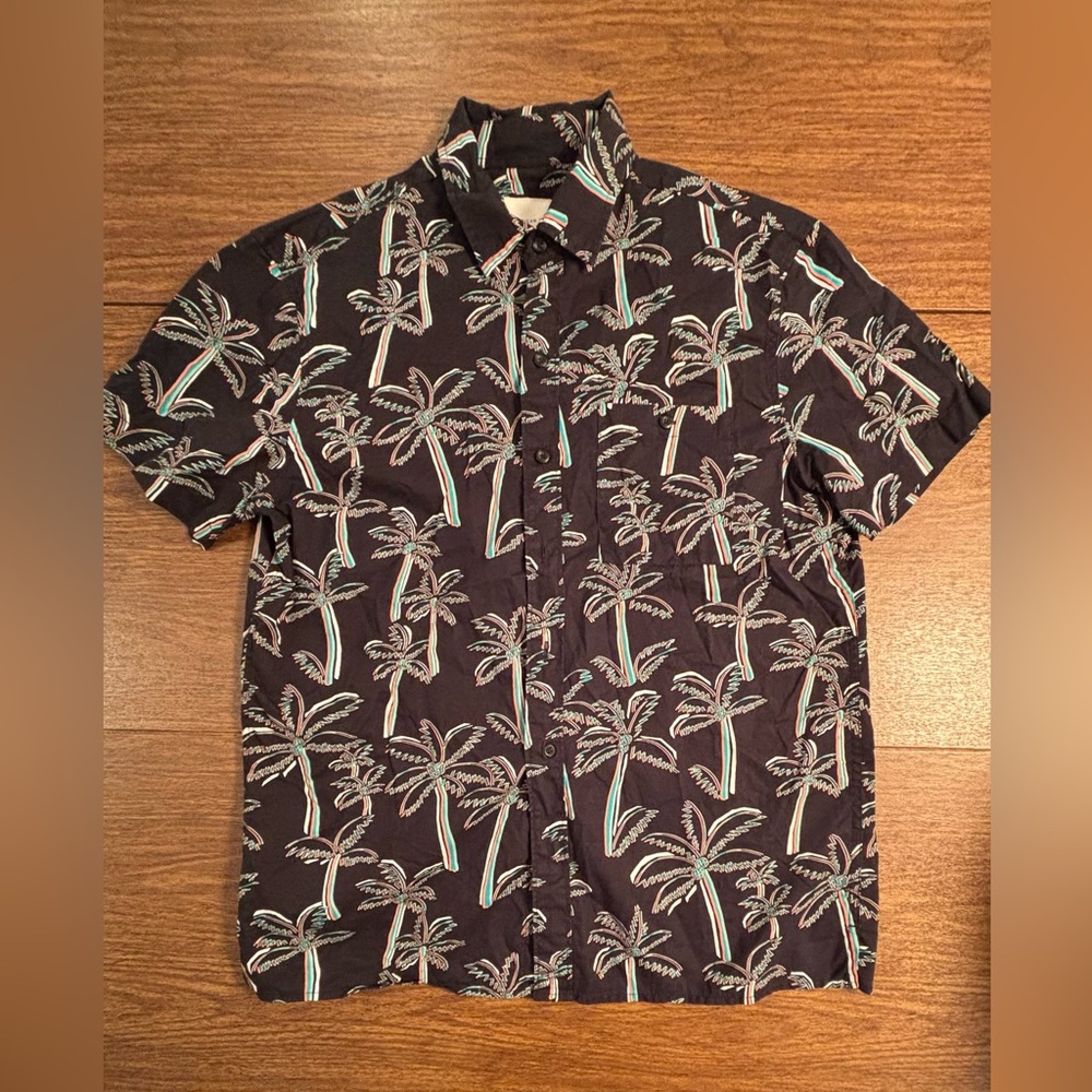 EUC Men’s S/S American Eagle Black Shirt-Palm Tree print-Medium